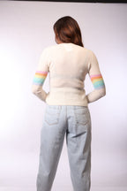 Hose von Magali Pascal in elegant Design, aus weichem Stoff, Modell von Labelstorys, auf einem weißen Hintergrund fotografiert.