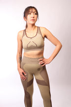Sport-BH von Labelstorys, das bequem unter einem Shirt getragen wird, mit sportlichem Design und atmungsaktivem Material.