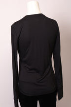 Dunkelblaues Super.Natural Shirt von Labelstorys, bequemes Baumwollhemd mit Kragen und Knopfleiste, frontal fotografiert