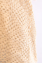 Helle Nanushka Bluse von Labelstorys mit lockerer Passform und langem Ärmel, aus weichem Stoff, detailreiche Gestaltung.
