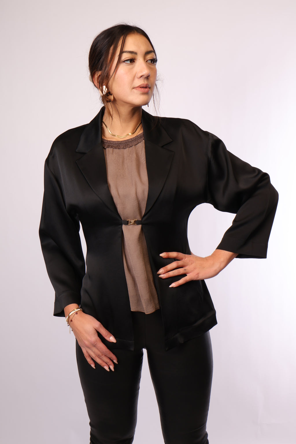 Preloved- Edle Jacke von Blumarine in Schwarz glänzend – Made in Italy