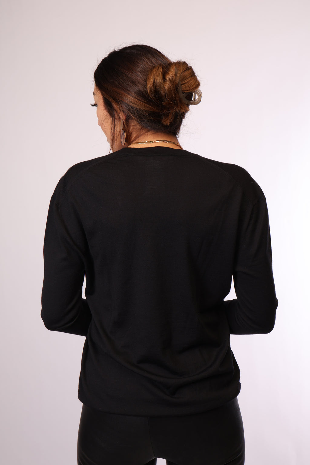 Preloved Marni Pullover mit V-Ausschnitt in Schwarz – Größe S
