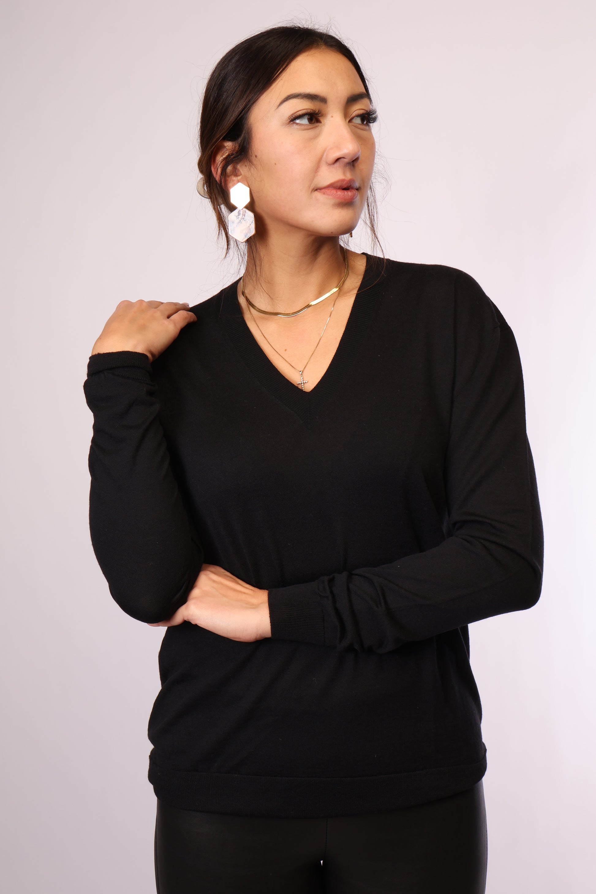 Preloved Marni Pullover mit V-Ausschnitt in Schwarz – Größe S