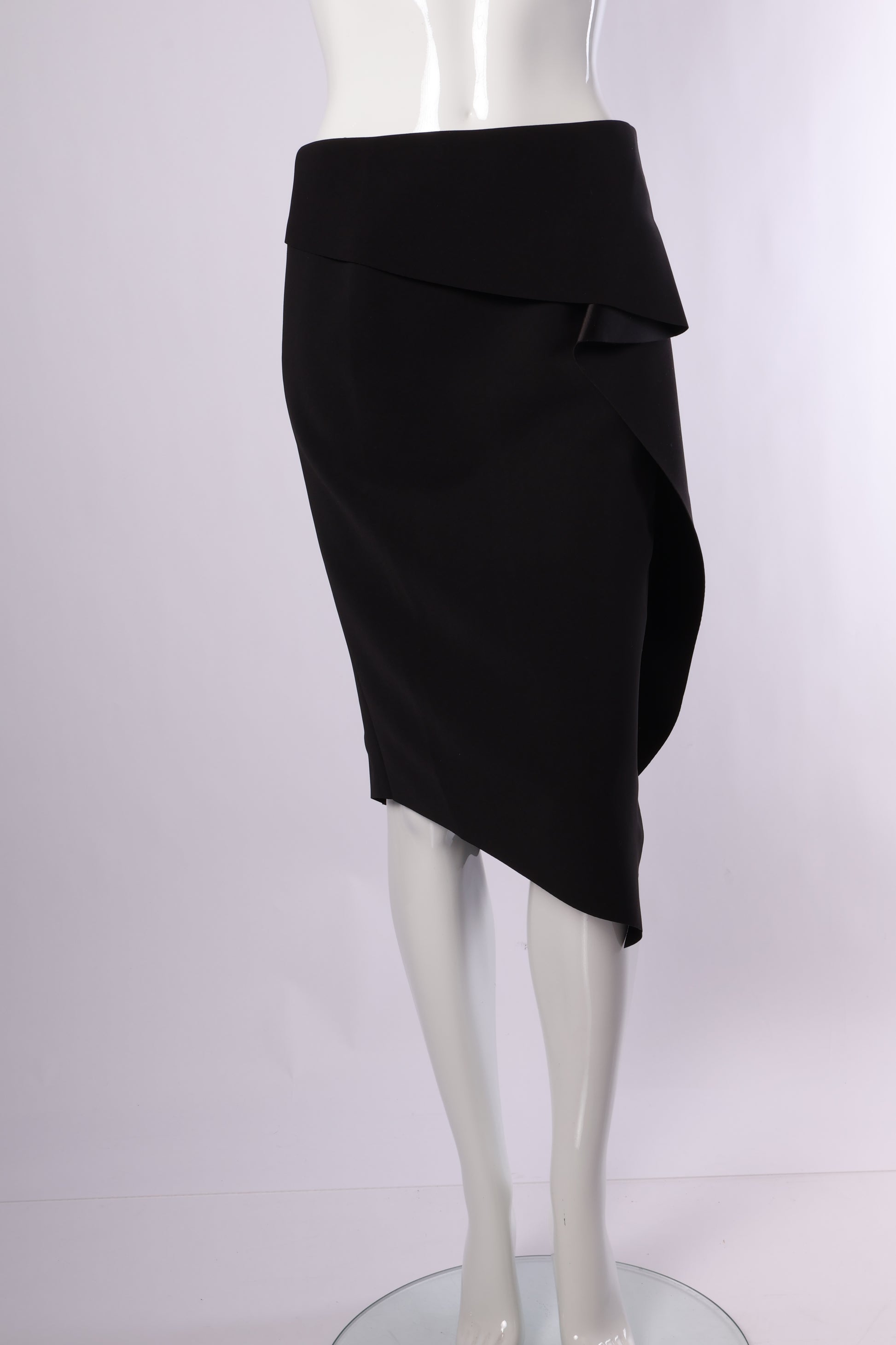 Preloved Midirock in Schwarz mit asymmetrischem Schnitt – Größe 36