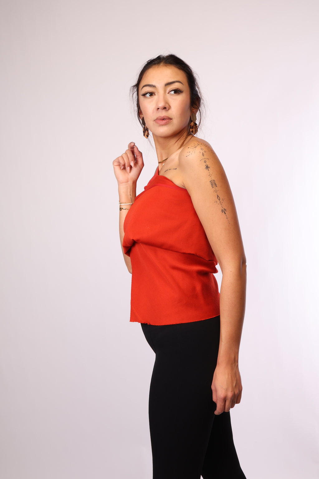 Preloved Rick Owens Off-Shoulder Top "Larry" – F/W 19 Kollektion in Korallrot, Größe M
