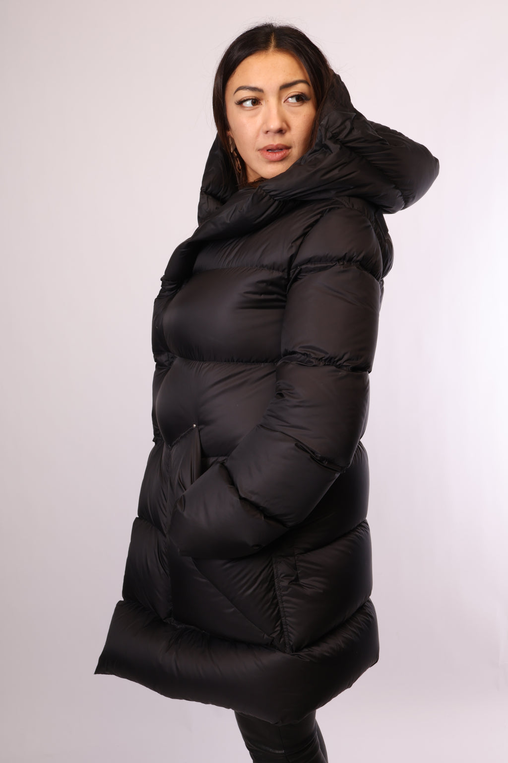 Preloved Rick Owens Steppmantel „Performa“ in Schwarz – Größe XS
