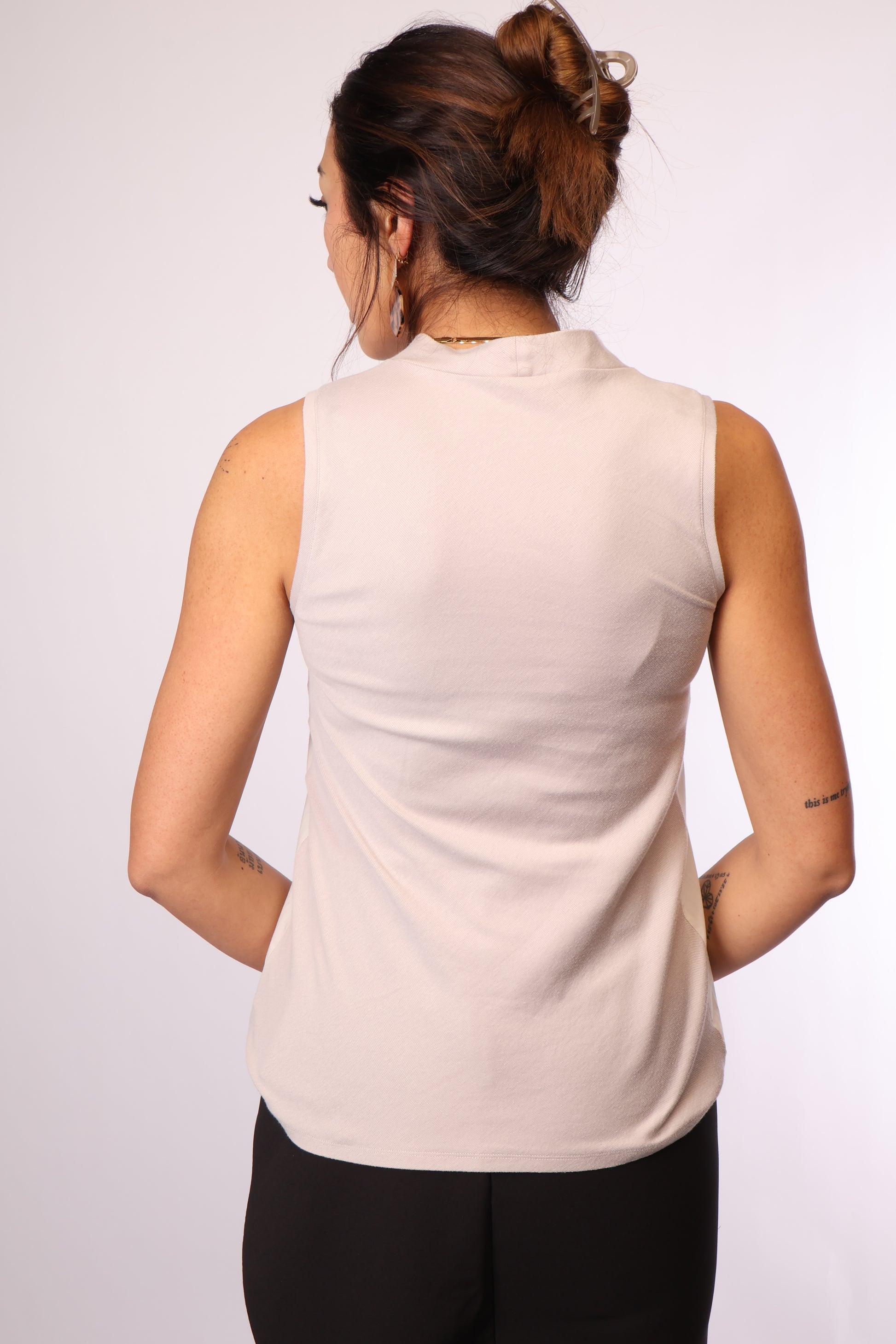 Preloved Ärmellose Bluse von Brunello Cucinelli – Größe 36