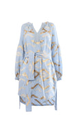 Labelstorys Sommerkleid aus 100% Baumwolle in Hellblau mit gold/weißem geometrischem Muster und Bindegürtel, Größe S.