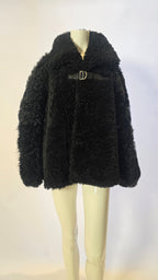 Iro Paris Damenjacke von Labelstorys, beige Baumwolljacke mit Knopfverschluss und Reverskragen, lässiger Stil.