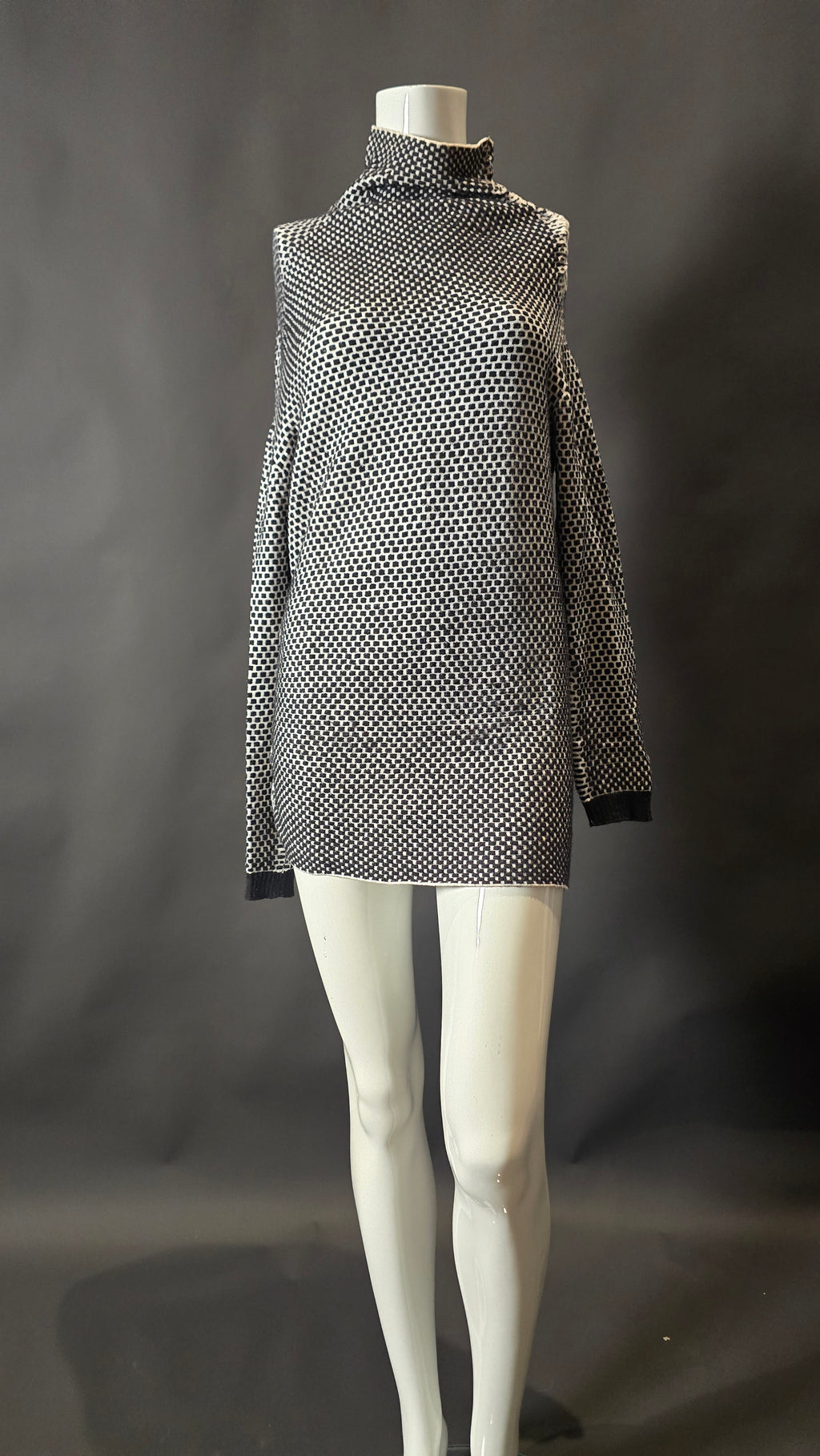 Pinko Longshirt Schwarz-Weiß gemustert · Gr. M