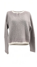 Grauer Luisa Cerano Pullover in Größe S, aus weichem Stoff, mit lockerer Passform, auf einem weißen Hintergrund fotografiert