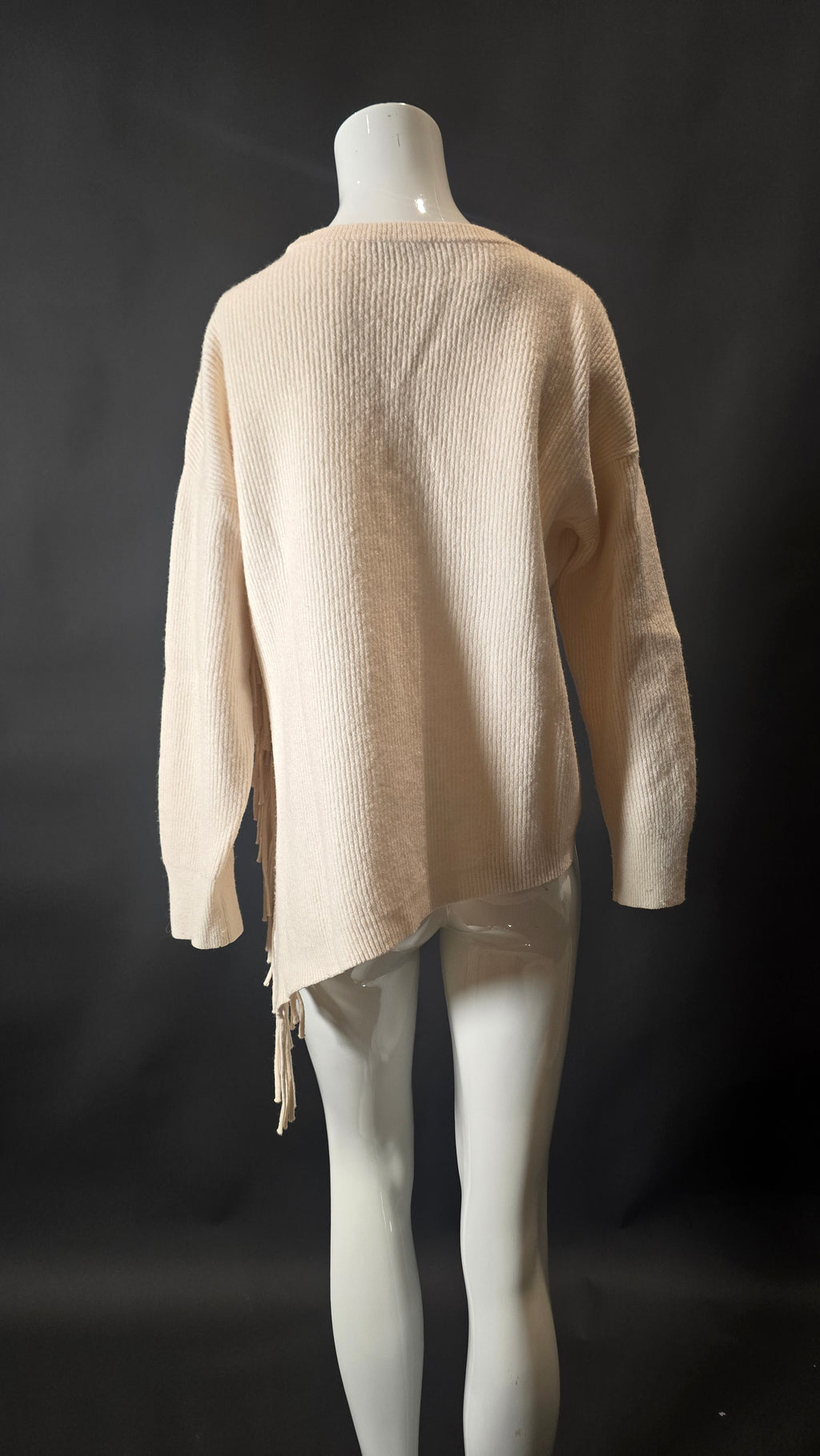 Cremeweißer Wollpullover für Damen von Labelstorys, Größe 38, mit eleganter Passform und weicher Textur.