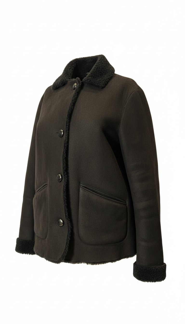 Dunkle BELSTAFF Lederjacke von Labelstorys mit Reißverschluss und Stehkragen, modisch und robust für den Alltag.